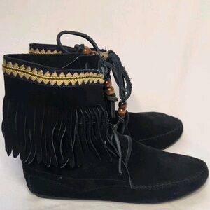 MOSSIMO Black Suede Fringe Moccasin Ankle Bootie Boots Womens Size 7.5